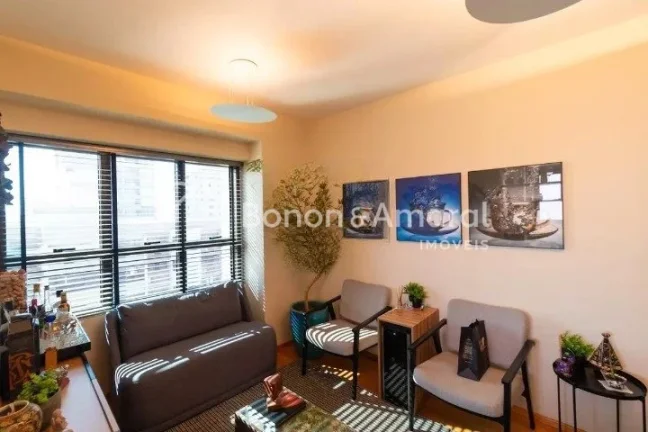 Imagem Cobertura espaçosa à venda com área de 110 m². O imóvel está todo mobiliado e possui living pa...