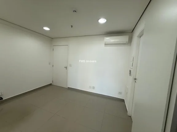 Imagem Conjunto Comercial à Venda no Paraiso: 2 Salas e 1 Vaga de Garagem em São Paulo-SP