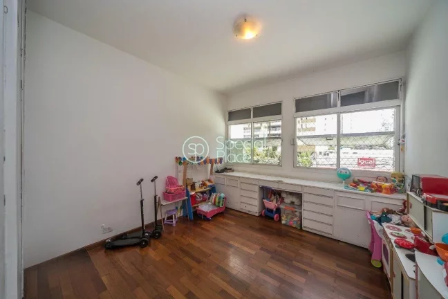 Imagem Excelente apartamento à venda no Brooklin: - Área: 165m² - 03 dormitórios - 01 suíte - Living c...