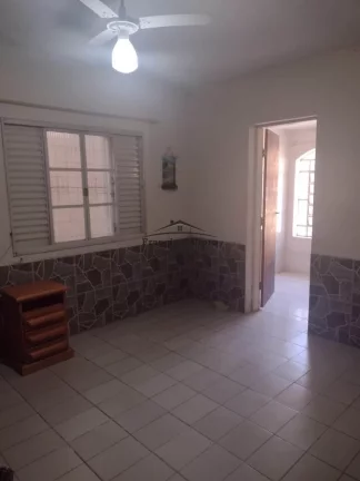 Imagem Casa à venda no bairro Jardim Modelo - Guaratinguetá/SP