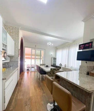 Imagem Casa Alto Padrão no Exclusivo Condomínio Osato, Atibaia/SP