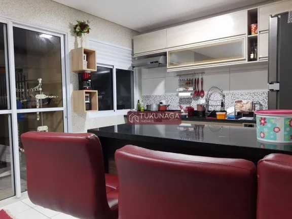 Imagem Linda cobertura em Guarulhos, com 2 dormitórios, sala com sacada, 2 banheiros, cozinha espaçosa com planejado e balcão americano de granito e uma área