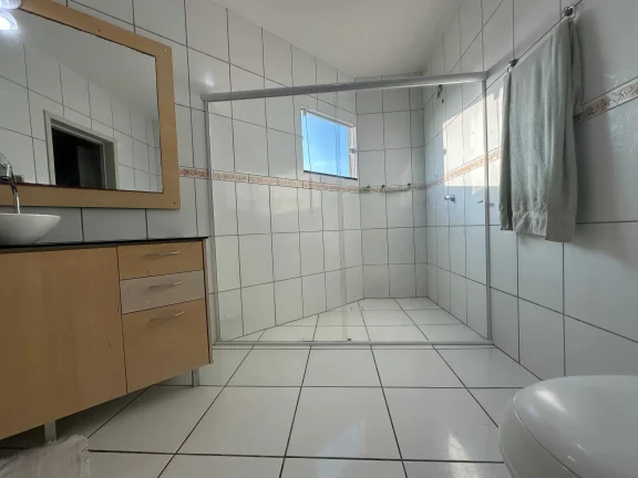 Imagem Casa com 4 suítes e 3 vagas de garagem no Bairro Dom Bosco em Itajaí/SC