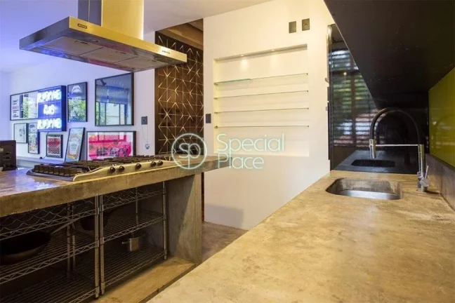 Imagem Ap reformado e moderno em predinho super charmoso dos anos 60. São 102m² de área privativa, 2 dor...