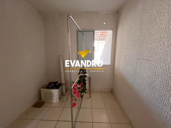 Imagem Casa em Condomínio para Venda em Cuiabá / MT no bairro Jardim Imperial