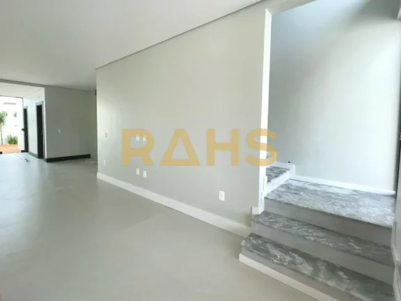 Imagem Excelente sobrado geminado novo localizado no bairro Santo Antônio em Joinville, bem próximo a Cas...