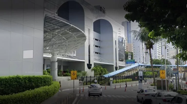 Imagem Apartamento com 4 quartos, 206m2, à venda em Salvador, Barra