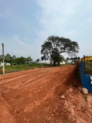 Ótimo terreno 10x36 muito bem localizado a 50 metros da Faixa Velha de Camobi