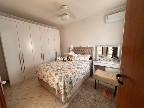 Imagem Casa triplex de 250m² à venda em Novo México - Vila Velha