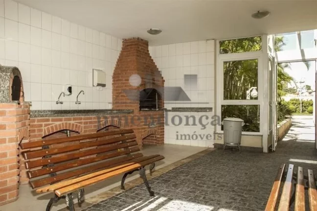 Imagem Cobertura Penthouse à venda Alto da Lapa com 3 suítes e 3 vagas, 189m2