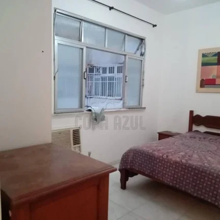 Imagem Copacabana - Residencial › Kitnet com 1 quarto(s) a Venda