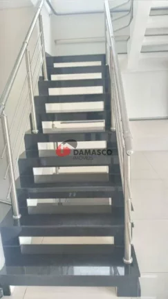 Imagem Sobrado à venda 3 Quartos, 3 Suites, 6 Vagas, Cerâmica, São Caetano do Sul - SP