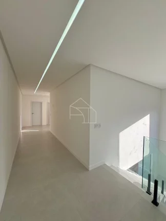 Imagem Mansão duplex 5 quartos com 4 suítes em Jardins Veneza