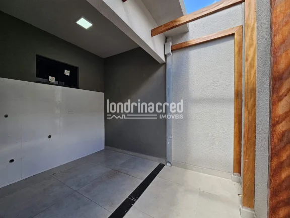 Imagem Casa à venda 3 Quartos sendo 1 Suite, 2 Vagas de garagem, churrasqueira integrada, 81 M² de construção, 125M² terreno, Coliseu, Londrina - PR