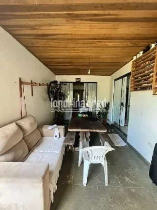 Imagem Ampla Casa à Venda em Londrina – 5 Quartos, Churrasqueira e 3 Vagas