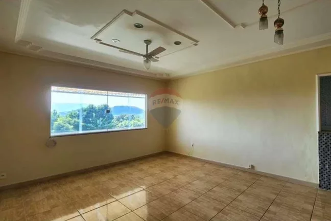 Imagem Casa com 2 quartos à venda em Jardim Sulacap, Rio de Janeiro - RJ