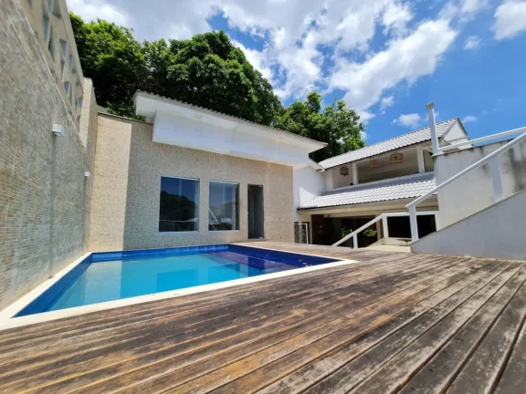 Imagem Casa em Condomínio para Venda em Niterói, Pendotiba, 4 dormitórios, 2 suítes, 4 banheiros, 5 vagas