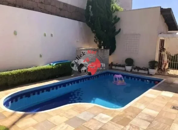 Imagem Luxuoso Sobrado à Venda no Condomínio Swiss Park – 457m² de Sofisticação e Conforto