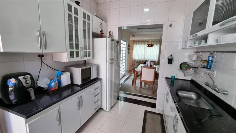 Imagem Casa à venda com 3 quartos, sendo 3 suítes, em Vila Sônia, São Paulo - SP
