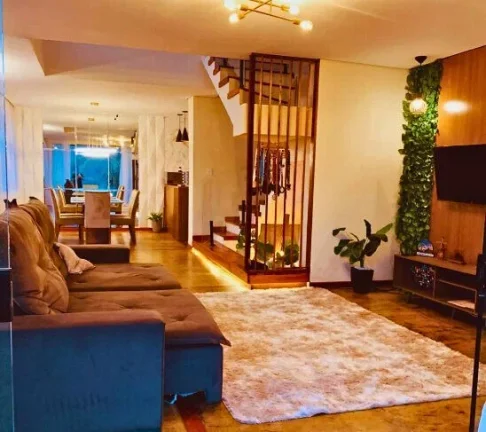 Imagem Casa com Lareira e Fogueira de Chão em Santo Antônio do Pinhal | Simone Ramos