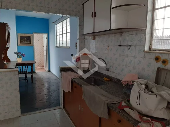Imagem Casa 3 quartos em terreno de 302 m² no centro de Campo Grande