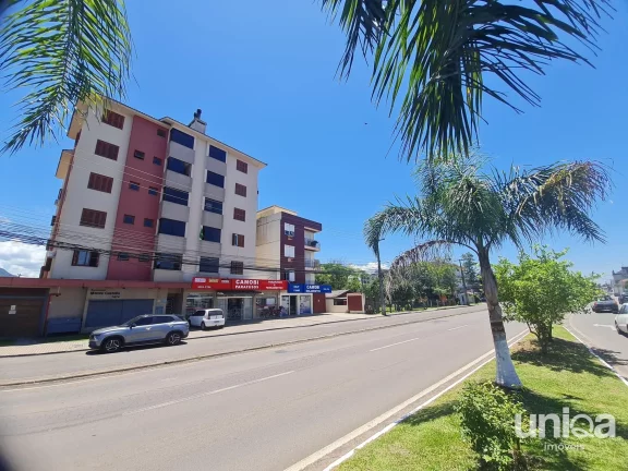 Apartamento 02 dormitórios Suíte Sacada e Churrasqueira no ed Monte Castello em