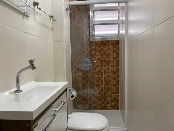 Imagem Apartamento a venda em Santos no Gonzaga quadra da praia.