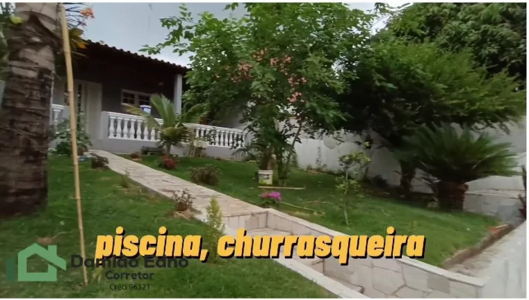 Imagem Casa com 3 Quartos e 3 banheiros, 239 m² por R$ 990.000