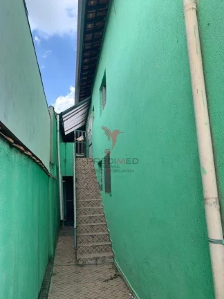 Imagem Vendemos casa de 5 Quartos , 2 Vagas de Garagem,, Quintal,próximo ao metrô em interlagos