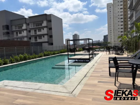 Imagem Apartamento de luxo para locação no Tatuapé, São Paulo-SP: 3 quartos, 2 suítes, 2 vagas de garagem e 140m² de área.