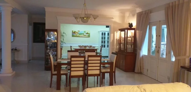 Imagem Sobrado com 6 dormitórios à venda, 850 m² por R$ 8.800.000,00 - Parque dos Lagos - Mogi das Cruzes/SP