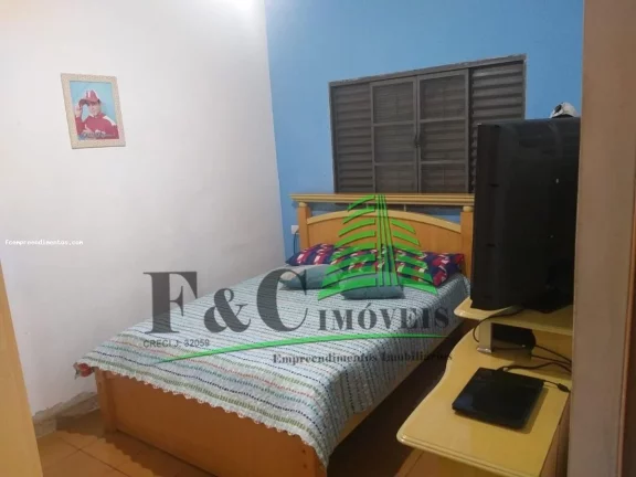Imagem Casa para Venda em Americana, Vila Dainese, 3 dormitórios, 1 banheiro, 1 vaga