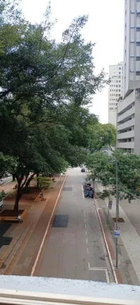 Imagem Apartamento Reformado com 2 quartos na Casper Libero -Luz