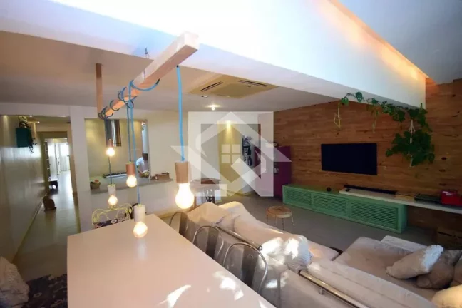 Imagem Apartamento mobiliado de 131m² com 3 quartos e 2 vagas na Barra da Tijuca