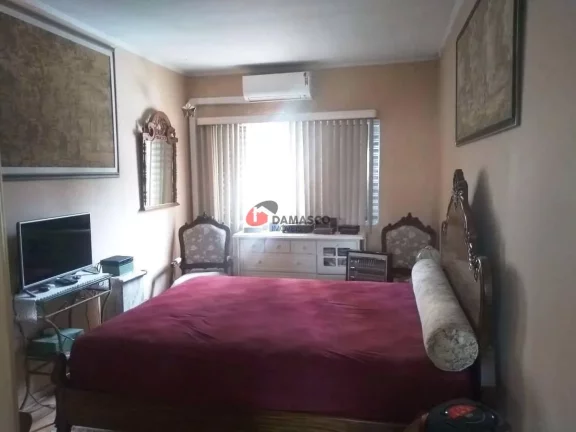 Imagem Sobrado à venda 3 Quartos, 1 Suite, 2 Vagas, 238M², Centro, Santo André - SP