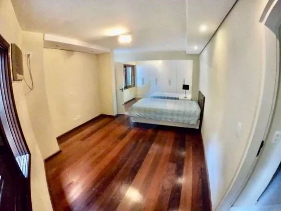 Imagem Casa em Condomínio a Venda no bairro Granja Viana - Cotia, SP