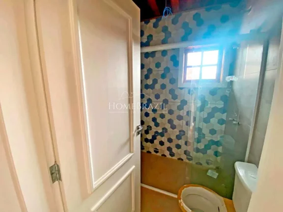Imagem Casa Nova à Venda em Condomínio Fechado no Jardim Márcia, Campos do Jordão | Próxima ao Capivari