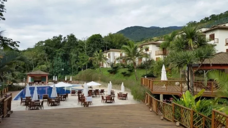 Imagem Excelente Casa de Alto Padrão Mobiliada Com Vista Mar Em Condomínio com área de lazer completa - Praia do Curral. 4 quartos, Sendo 4 suítes; Sala de