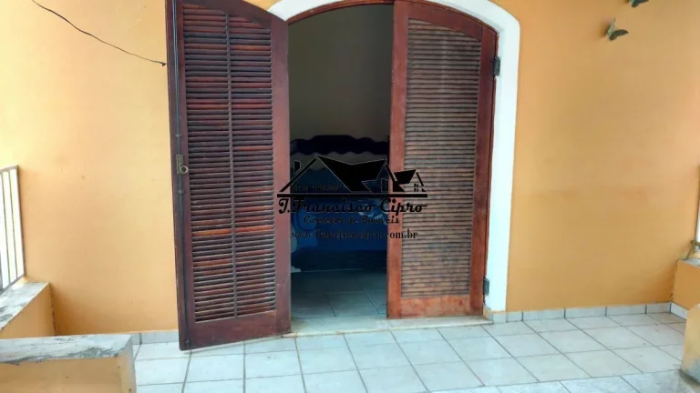 Imagem Casa-Sobrado-para-Venda-em-Vila-Hepacare-Lorena-SP