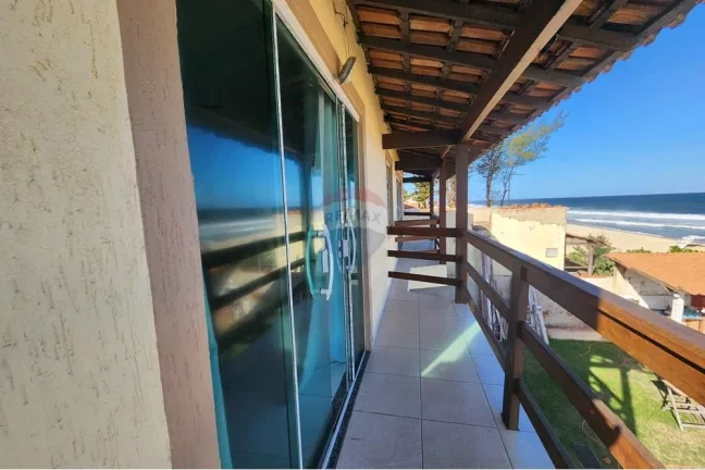 Imagem Casa 4 quartos, 4 suítes, 283 m de areá útil, pé na areia