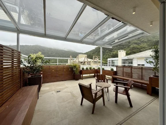 Imagem Cobertura de luxo à venda em Florianópolis-SC, bairro Ingleses do Rio Vermelho: 3 quartos sendo 1 suíte, bwc social, vaga dupla de garagem, 183,77m².