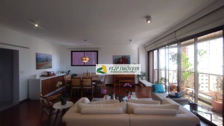 Imagem Lindo apartamento para venda com 235 m² com 4 quartos, 3 garagens no miolo Cambuí - Campinas - SP
