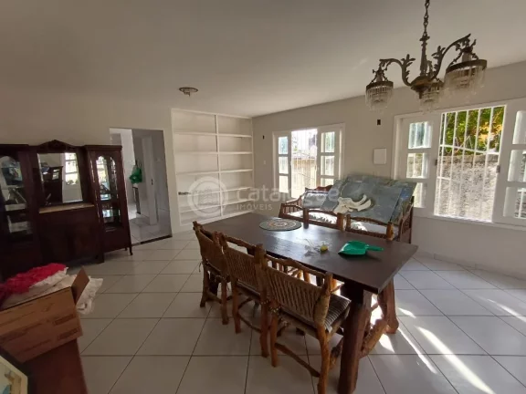 Imagem Casa com piscina no coração do Conjunto Ponta Negra
