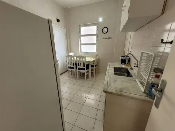 Imagem APARTAMENTO COM 3 DORMITÓRIOS, SENDO 1 SUÍTE, 1 VAGA PARA AUTO EM PARQUEAMENTO, 50 METROS DA PRAIA.