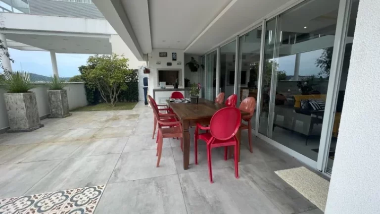 Imagem Apartamento Duplex com 4 dormitórios à venda, 240 m² - Canasvieiras - Florianópolis/SC