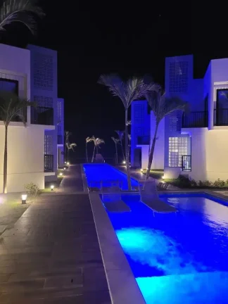 Imagem Belíssimo apartamento 3 suites beira mar no bairro Itacimirim, em Camaçari-BA.