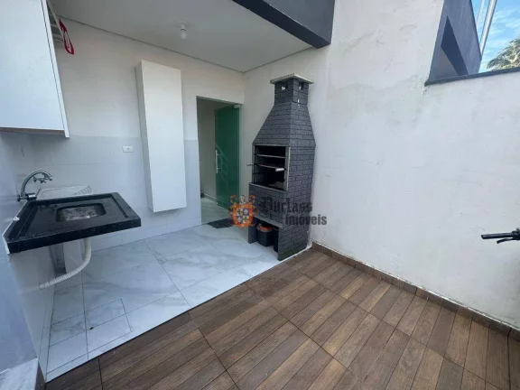 Imagem Sobrado com 2 dormitórios à venda, 67 m² por R$ 389.000,00 - Vila Atlântica - Mongaguá/SP