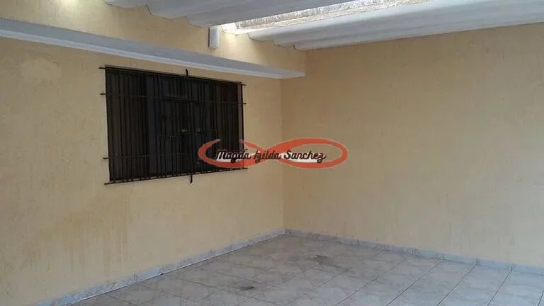 Imagem CASA À VENDA NA PRAIA GRANDE - BAIRRO MARACANA.