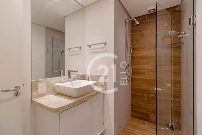 Imagem Apartamento reformado com 105m² no coração do Itaim Bibi.