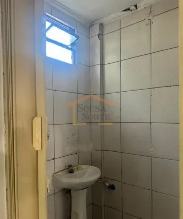 Imagem Galpão, área total 1.081.60m², área edificada é 686.15m², pé direito de 8m, altura da entrada...